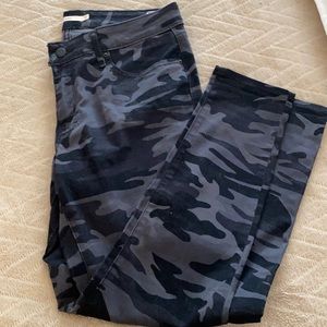 Levi’s camo jeans